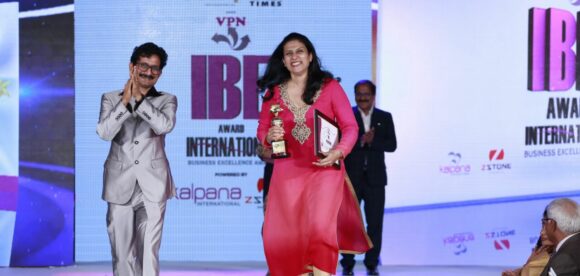 Ajit Ravi yet again hits with the International Fashion Fest 4th edition & 2nd edition of VPN IBE award